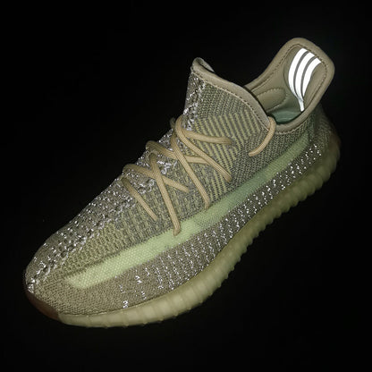 Yeezy 350 boost White Swan full of stars